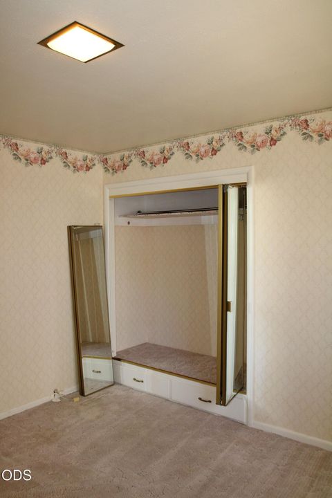 Tiny photo for 1221 N Eldorado Avenue, Klamath Falls, OR 97601 (MLS # 220223148)