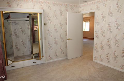 Tiny photo for 1221 N Eldorado Avenue, Klamath Falls, OR 97601 (MLS # 220223148)