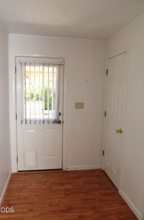 Tiny photo for 1221 N Eldorado Avenue, Klamath Falls, OR 97601 (MLS # 220223148)