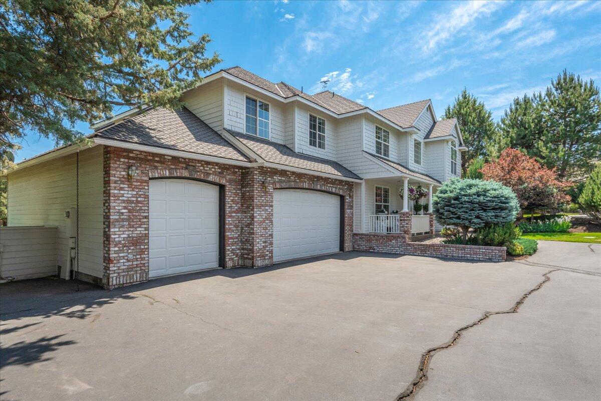 Eagle Crest - Residential