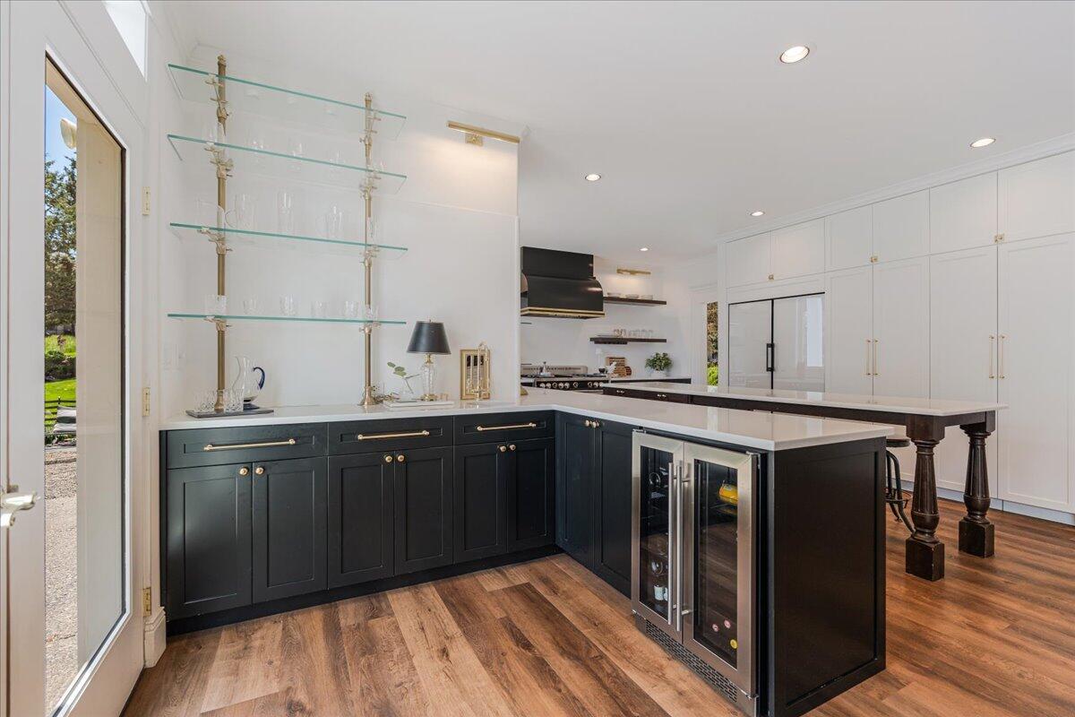 2300 Condor Drive