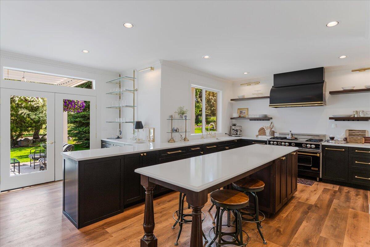 2300 Condor Drive