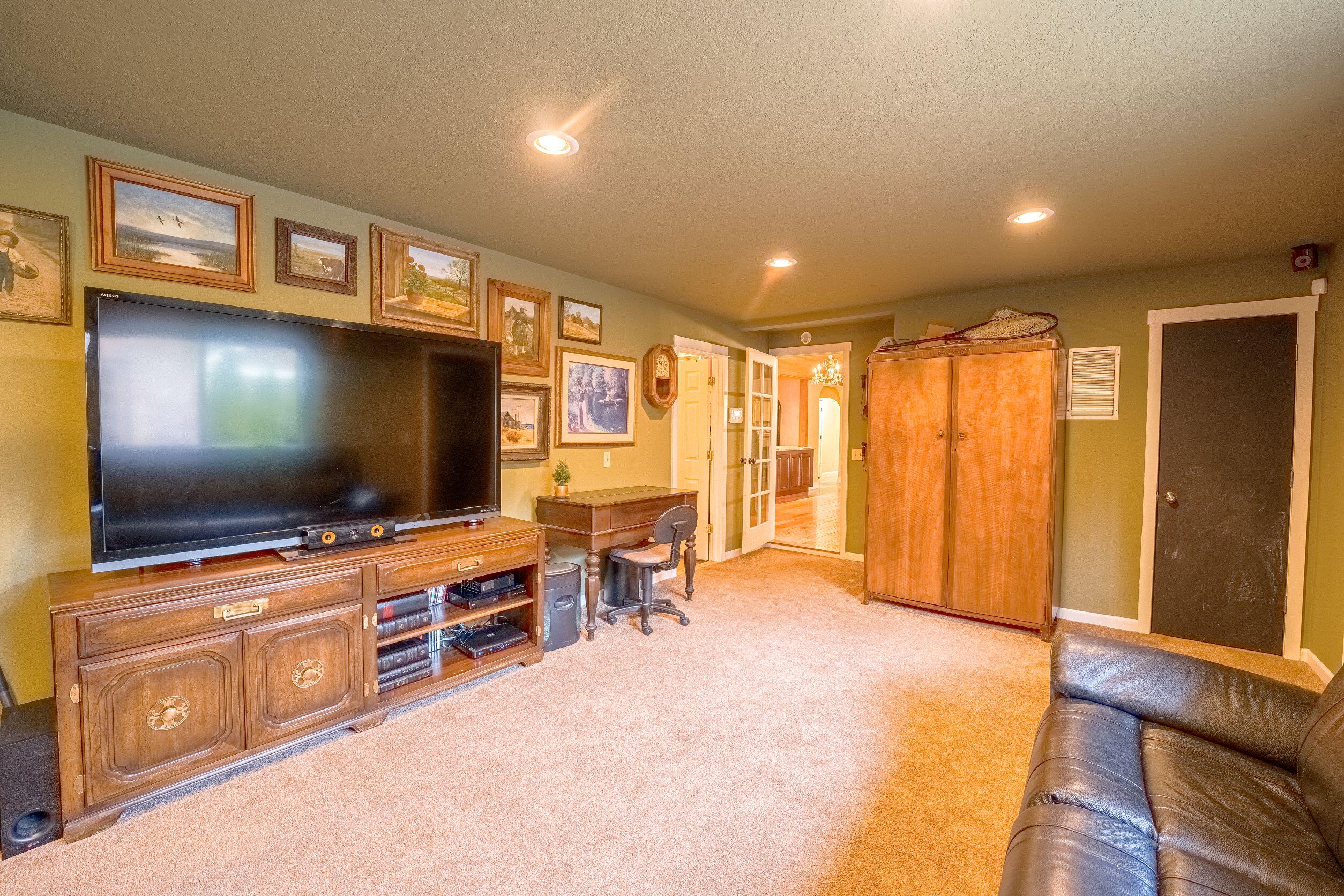 Valhalla Heights - Residential