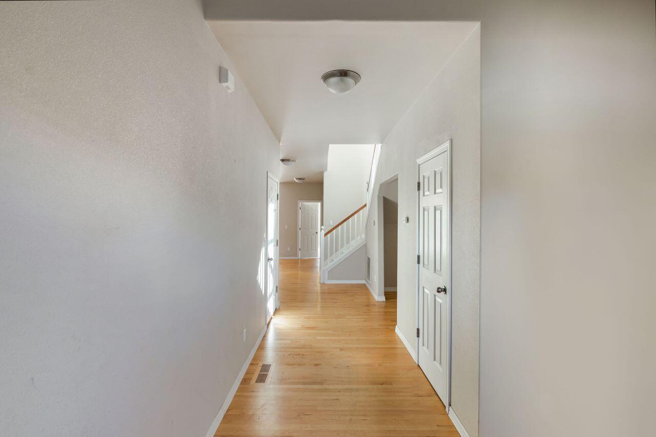 61148 Foxglove Loop
