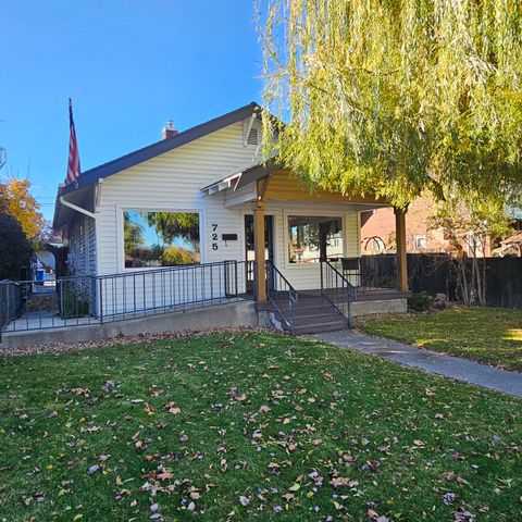 725 SW 8th Street Redmond OR 97756