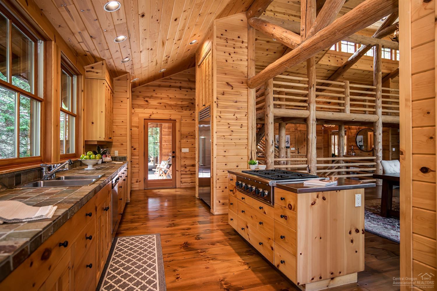 Broken Top - Residential