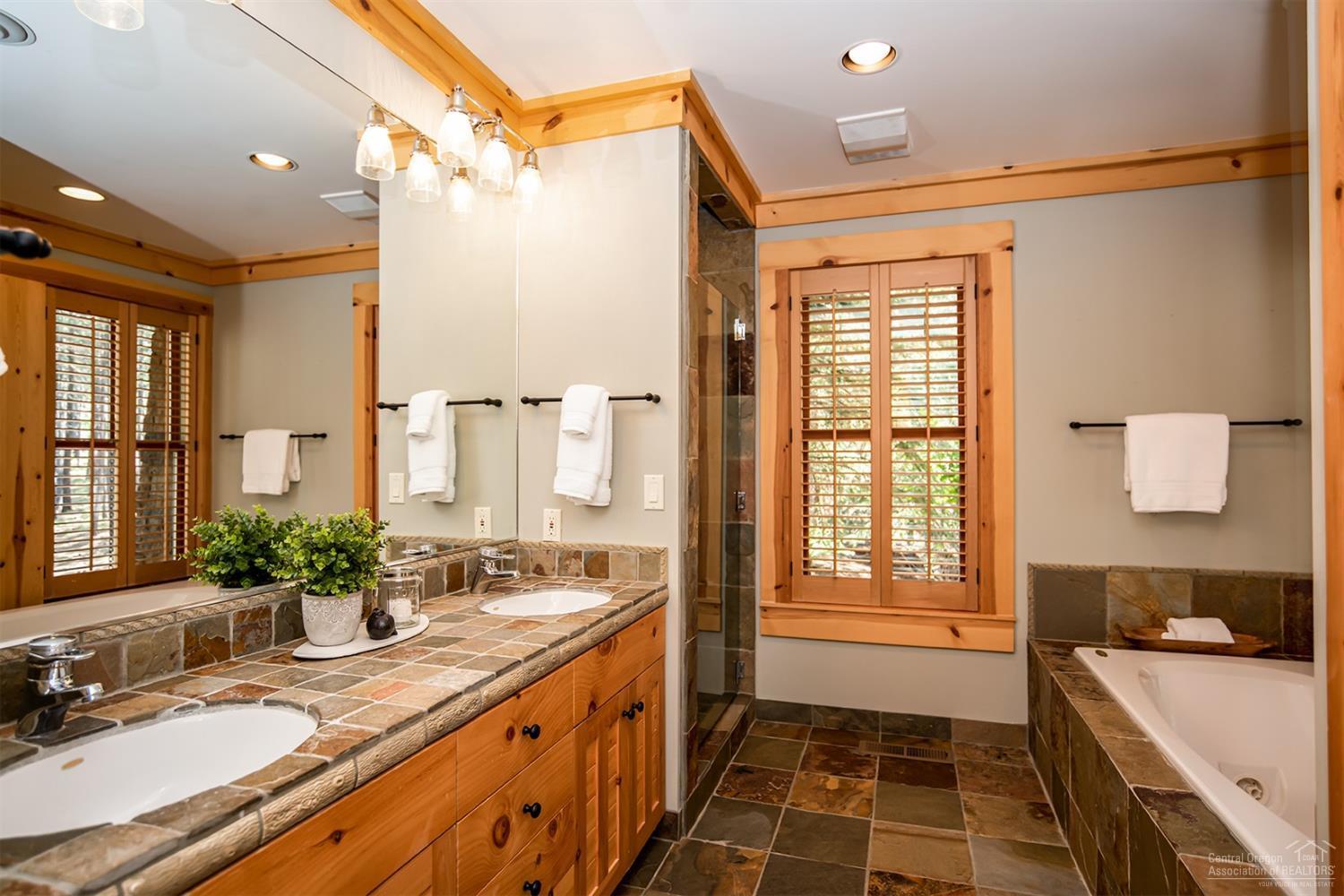 Broken Top - Residential