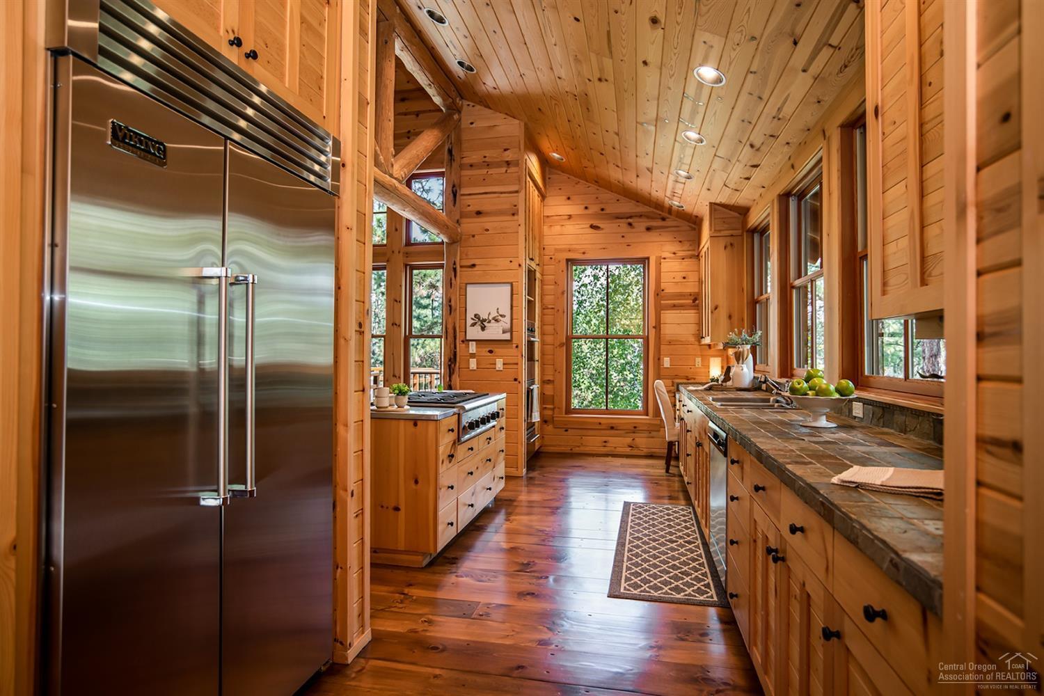 Broken Top - Residential