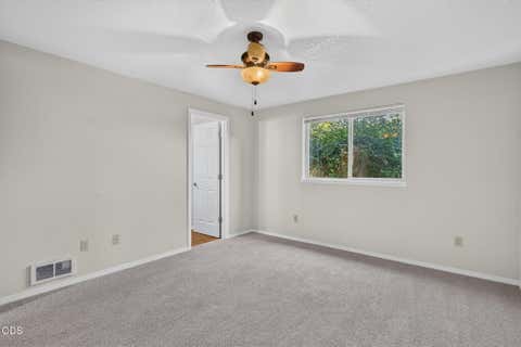 Tiny photo for 1545 SW 17th Street, Redmond, OR 97756 (MLS # 220225849)