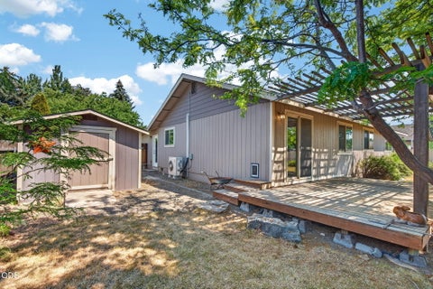 Tiny photo for 1545 SW 17th Street, Redmond, OR 97756 (MLS # 220225849)