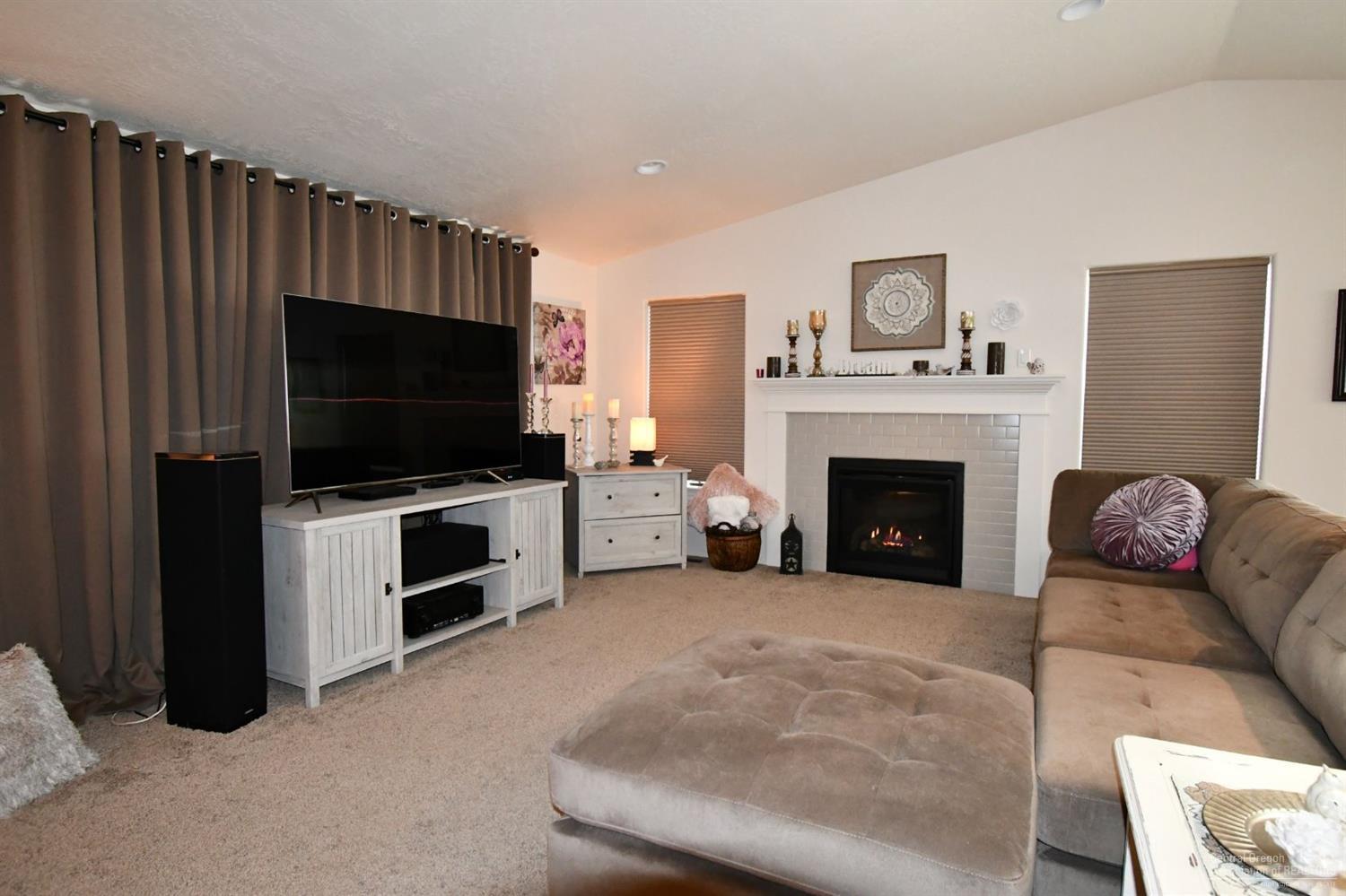 Pettigrew Place - Residential