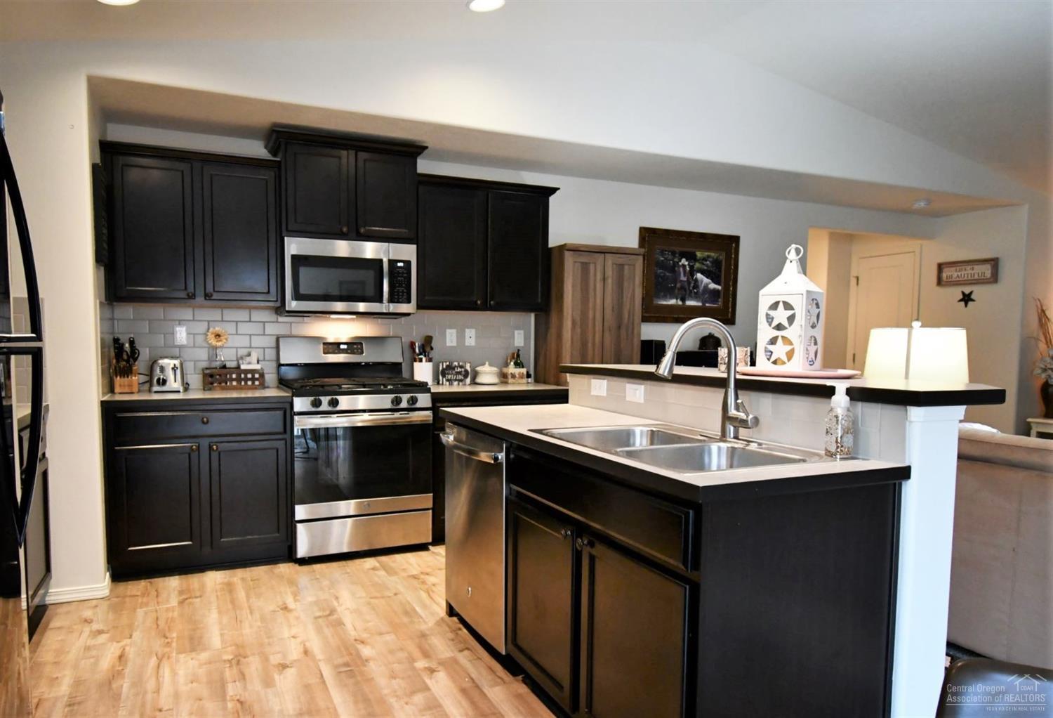 Pettigrew Place - Residential