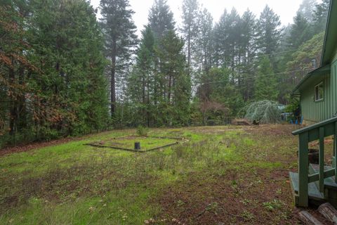 Tiny photo for 330 Tunnel Creek Road, Grants Pass, OR 97526 (MLS # 220213844)
