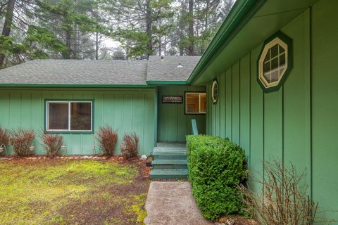 Tiny photo for 330 Tunnel Creek Road, Grants Pass, OR 97526 (MLS # 220213844)