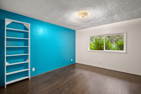 Tiny photo for 330 Tunnel Creek Road, Grants Pass, OR 97526 (MLS # 220213844)