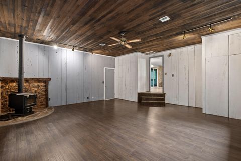 Tiny photo for 330 Tunnel Creek Road, Grants Pass, OR 97526 (MLS # 220213844)