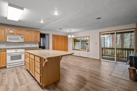 Tiny photo for 330 Tunnel Creek Road, Grants Pass, OR 97526 (MLS # 220213844)