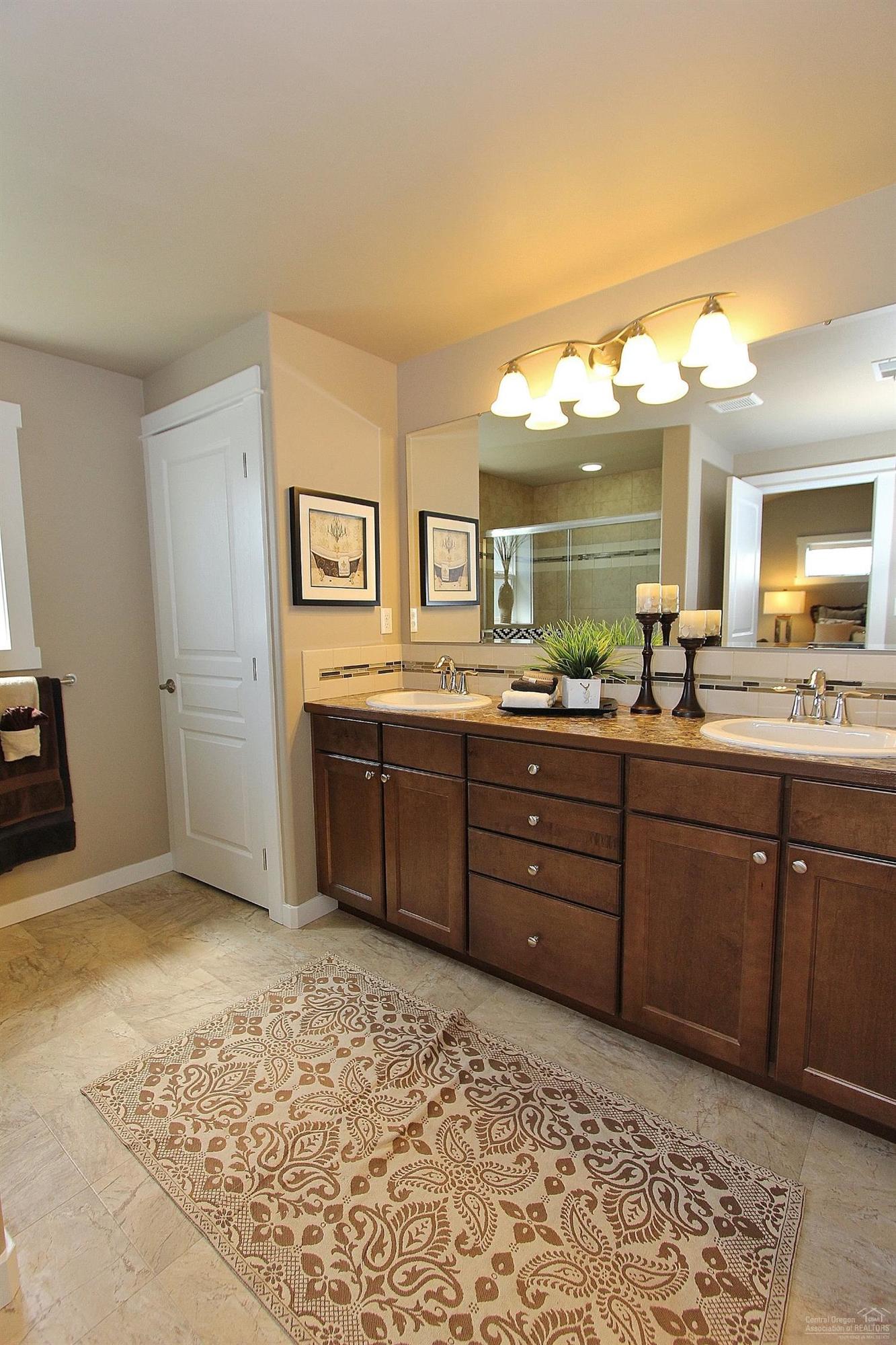 Summit Crest - Residential