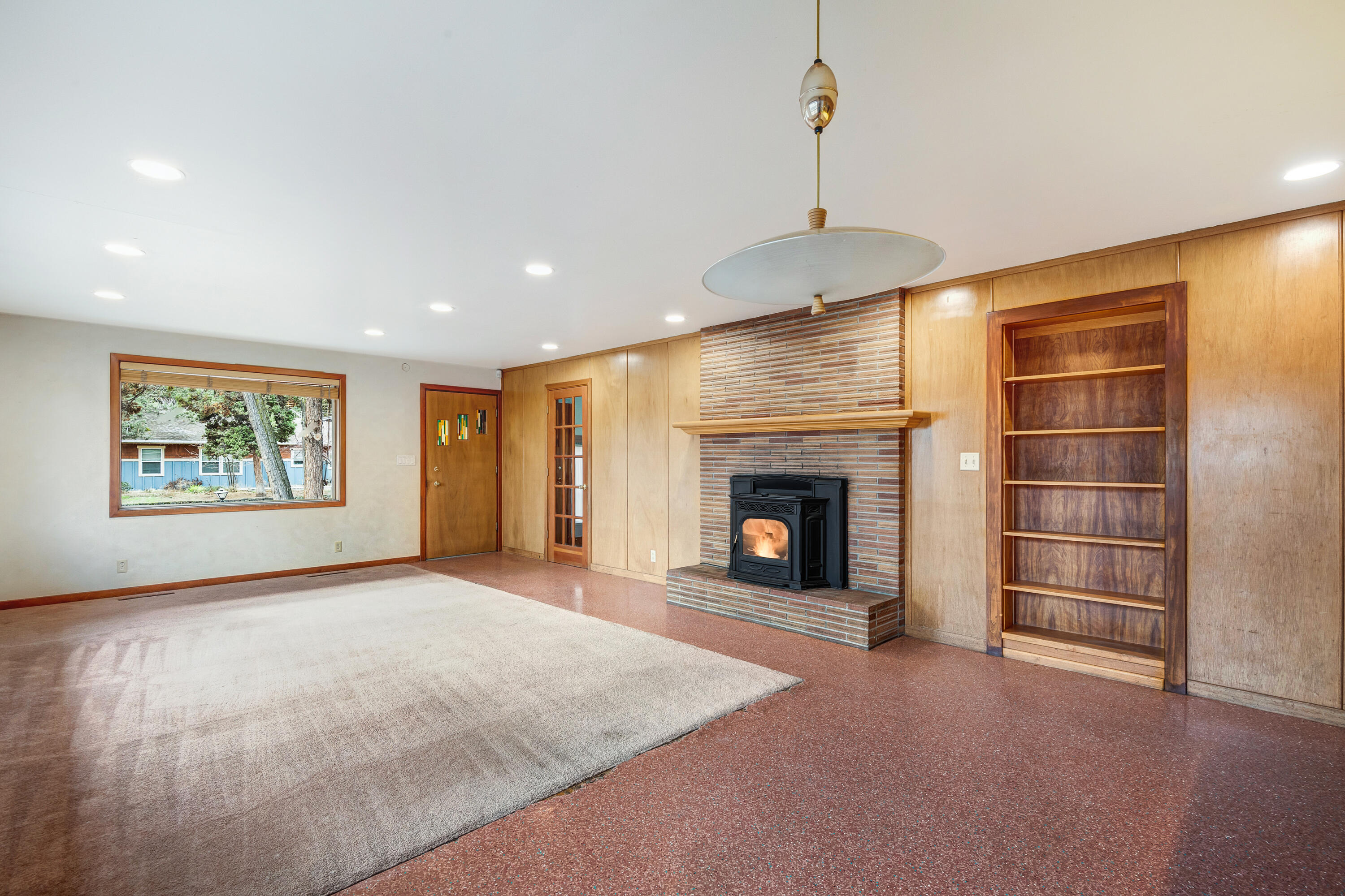 Center - Residential