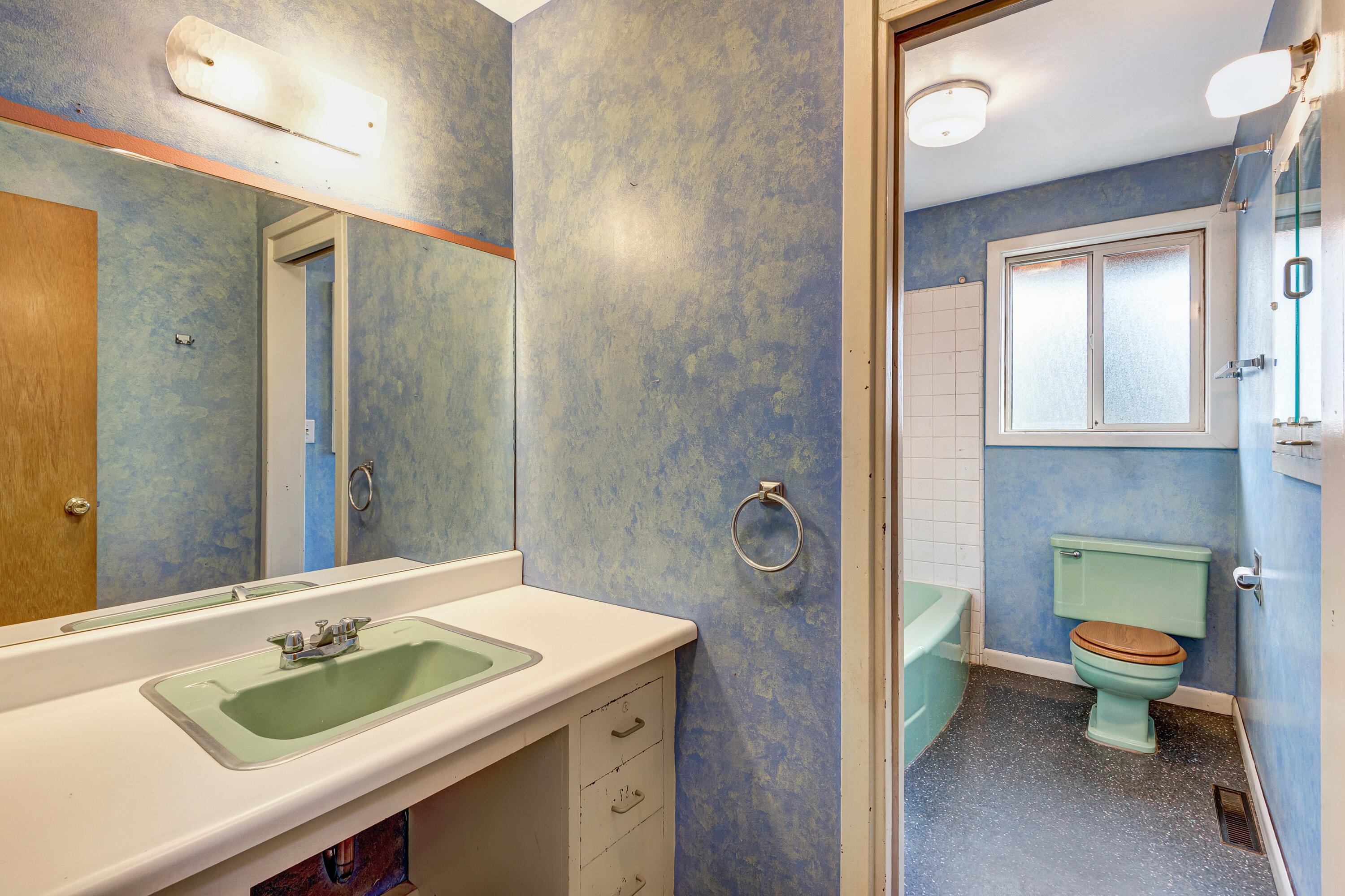 Center - Residential