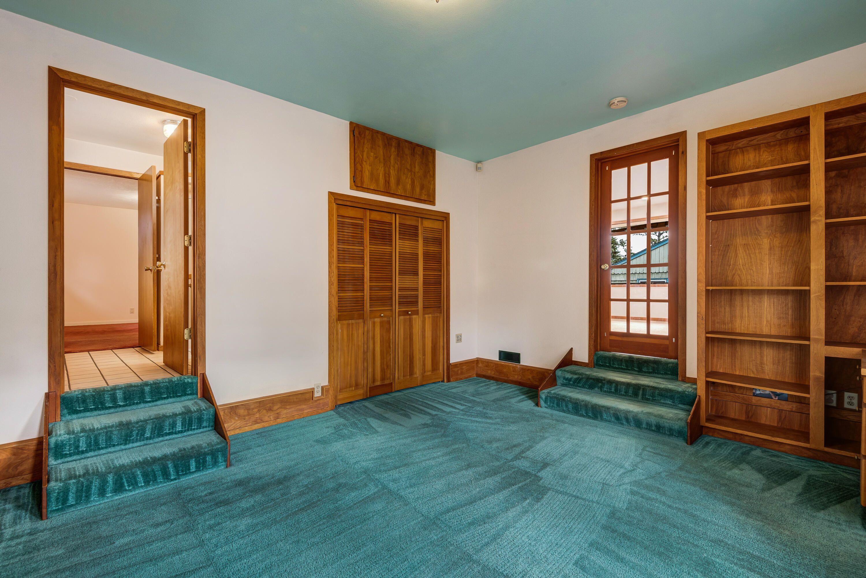 Center - Residential