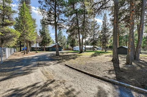 Tiny photo for 15495 Federal Road, La Pine, OR 97739 (MLS # 220218848)