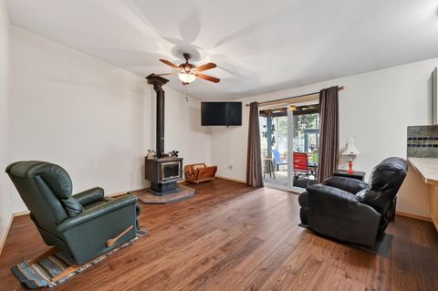 Tiny photo for 15495 Federal Road, La Pine, OR 97739 (MLS # 220218848)