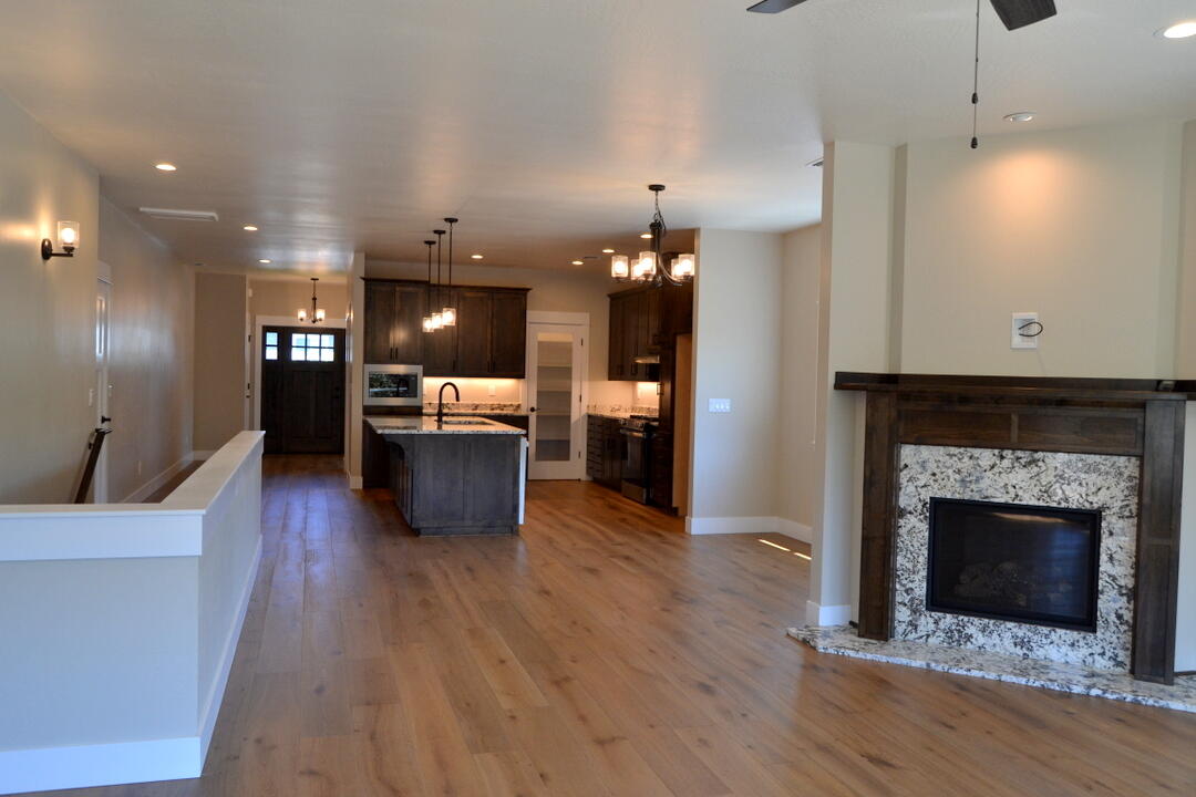 The Pinnacle At Meadow Wood - Residential