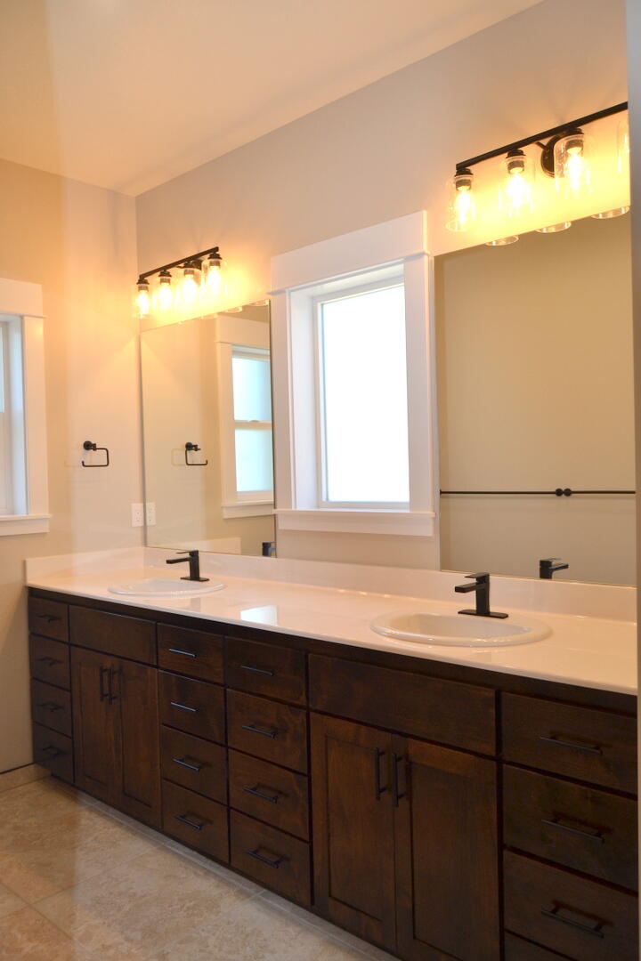 The Pinnacle At Meadow Wood - Residential