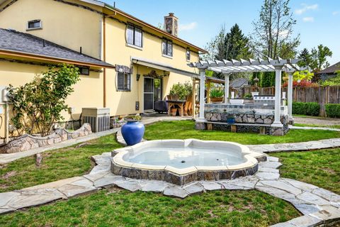 Tiny photo for 1082 La Loma Drive, Medford, OR 97504 (MLS # 220219831)