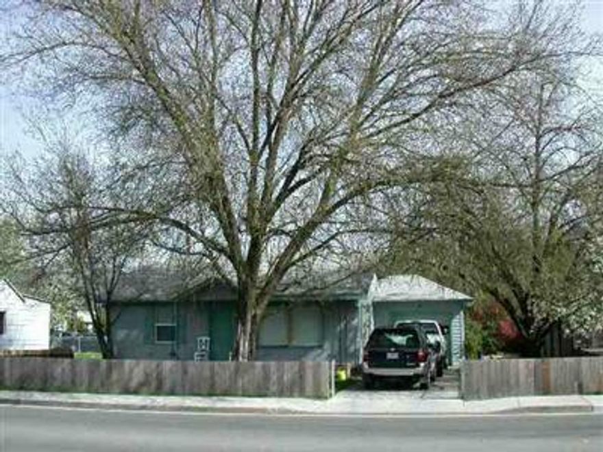 2nd Agent Charley Waddington. Newly Remodeled, Cute & Clean, New Range/Oven, Refrigerator, Water Heater, Zoned R3, Seller Will Finish Fence & Lawn. Call Justin & Christin @ 955-8149 And Leave Message For Appr. Seller To Do 1031 Tax Deferred Exchange.