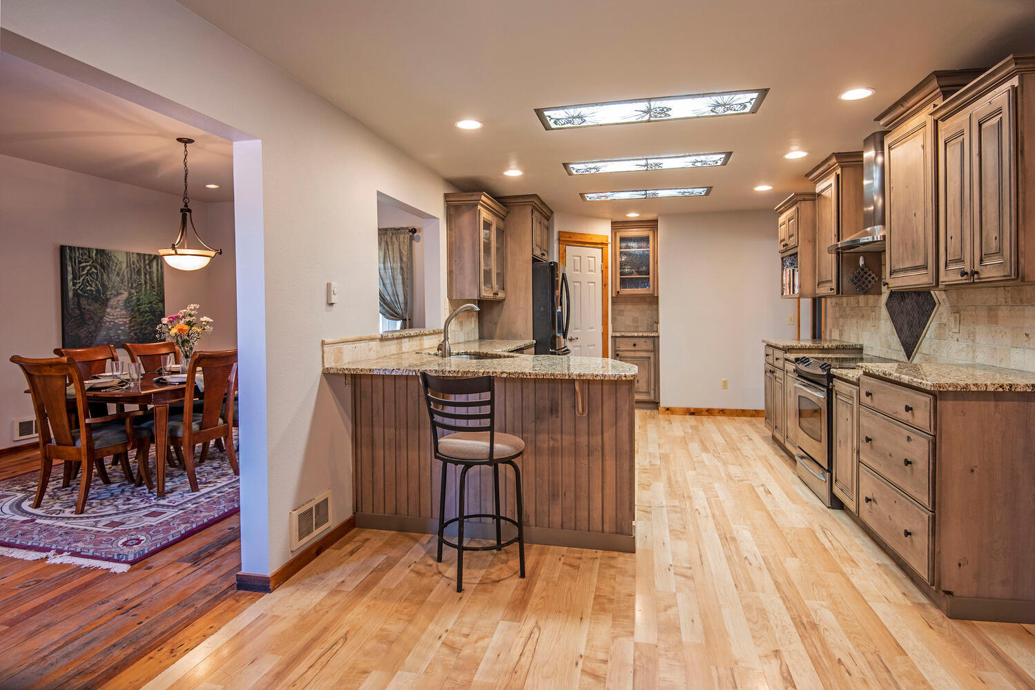 Panoramic View Est - Residential