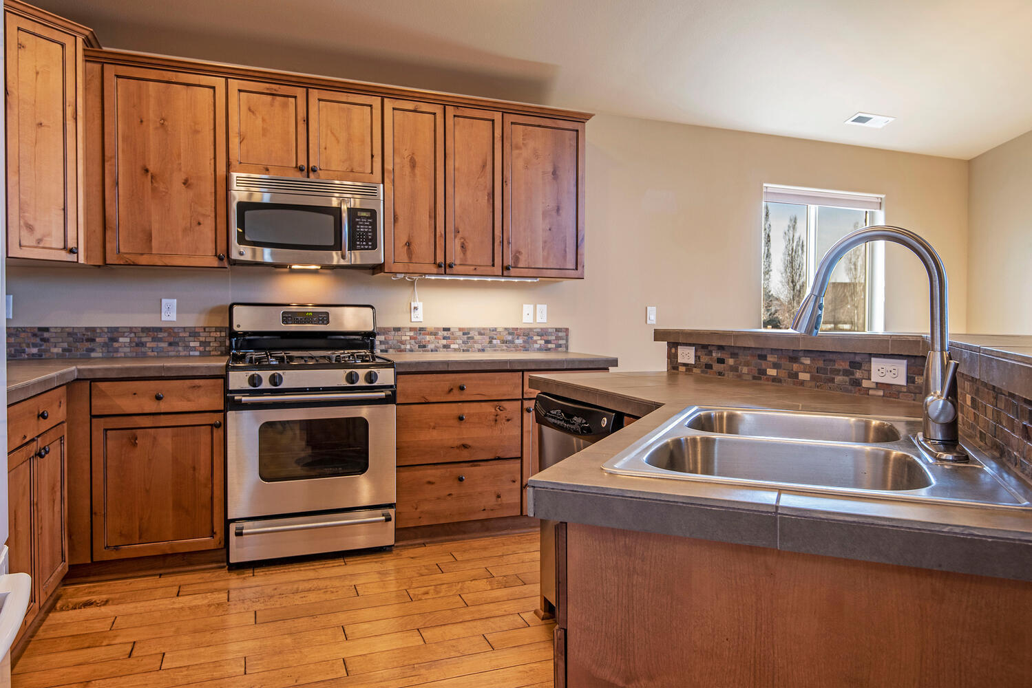 McKenzie Rim Estates - Residential