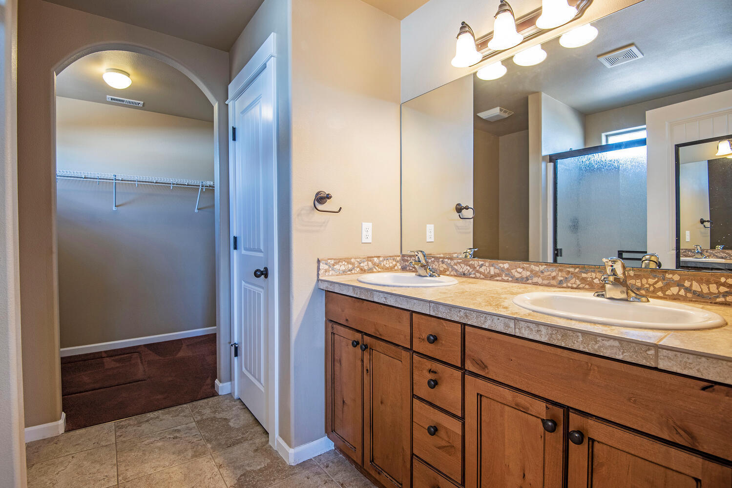 McKenzie Rim Estates - Residential