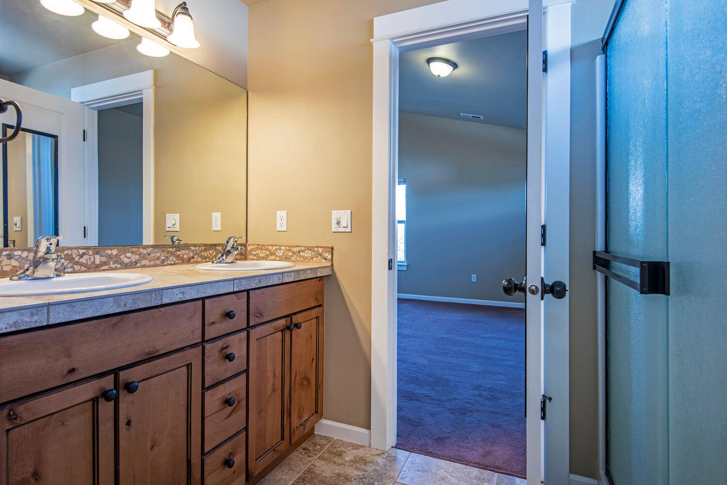 McKenzie Rim Estates - Residential