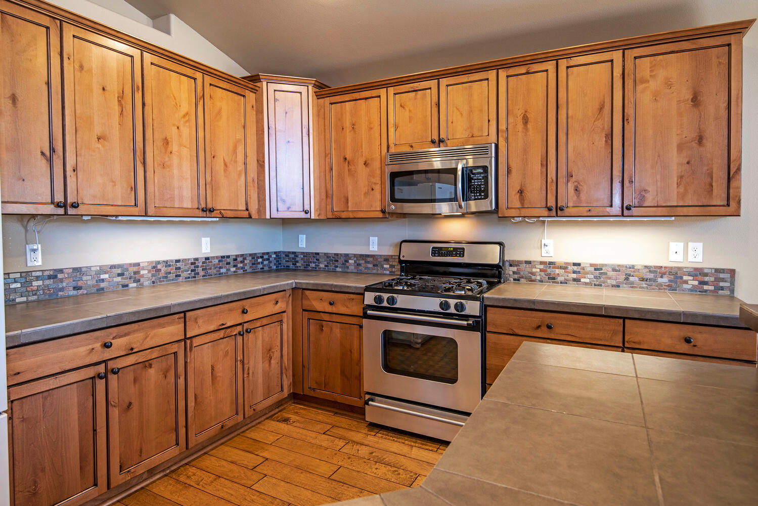 McKenzie Rim Estates - Residential