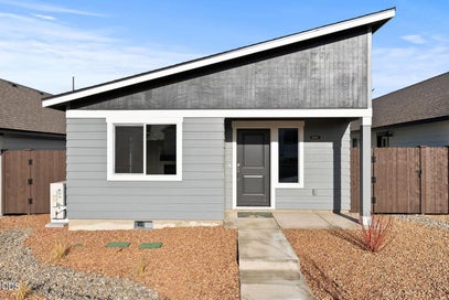 4020 SW Pumice Avenue 136 Redmond OR 97756