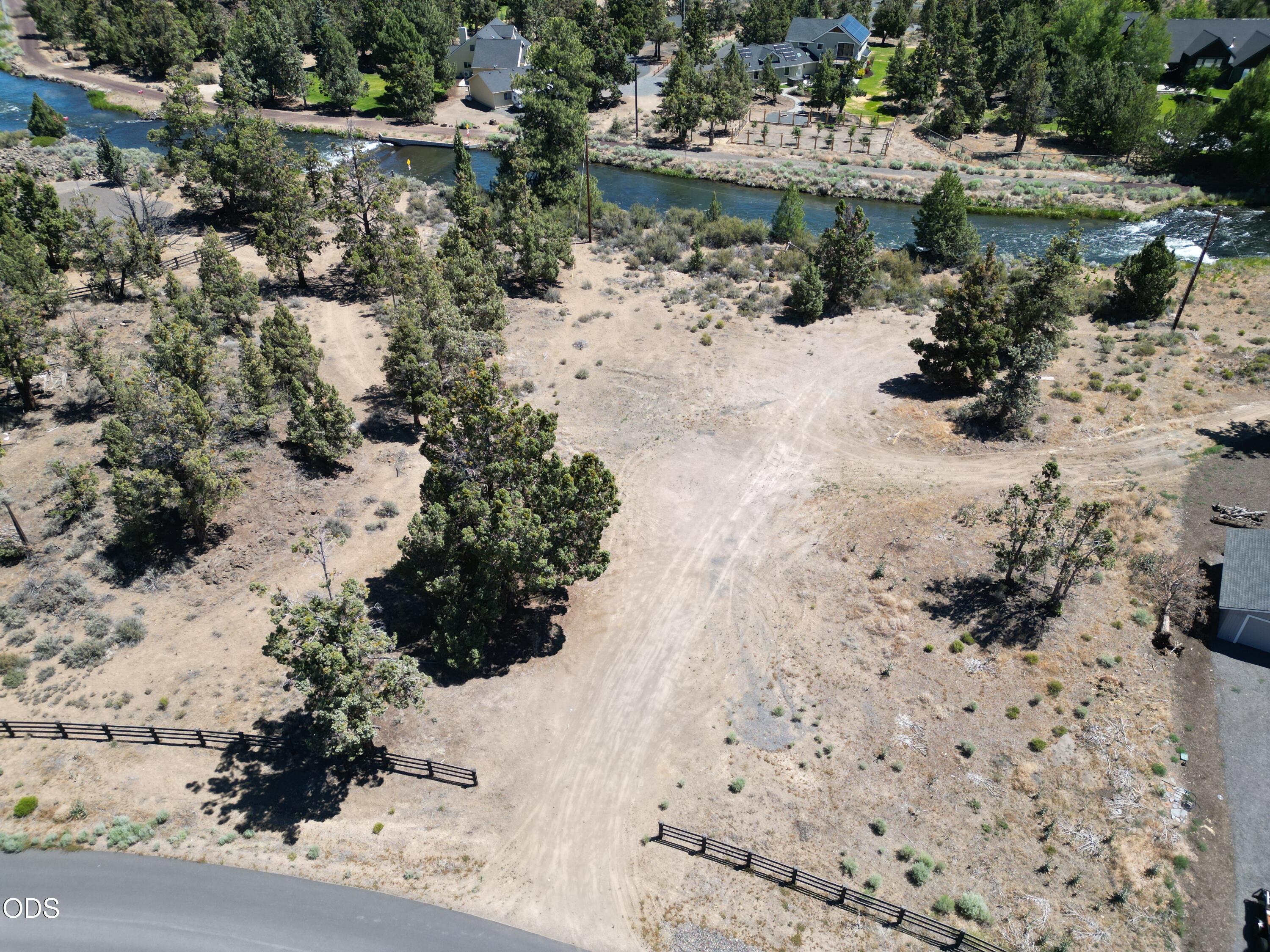 21195 Scottsdale Drive