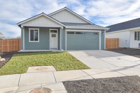 2340 SW 25th Street Redmond OR 97756
