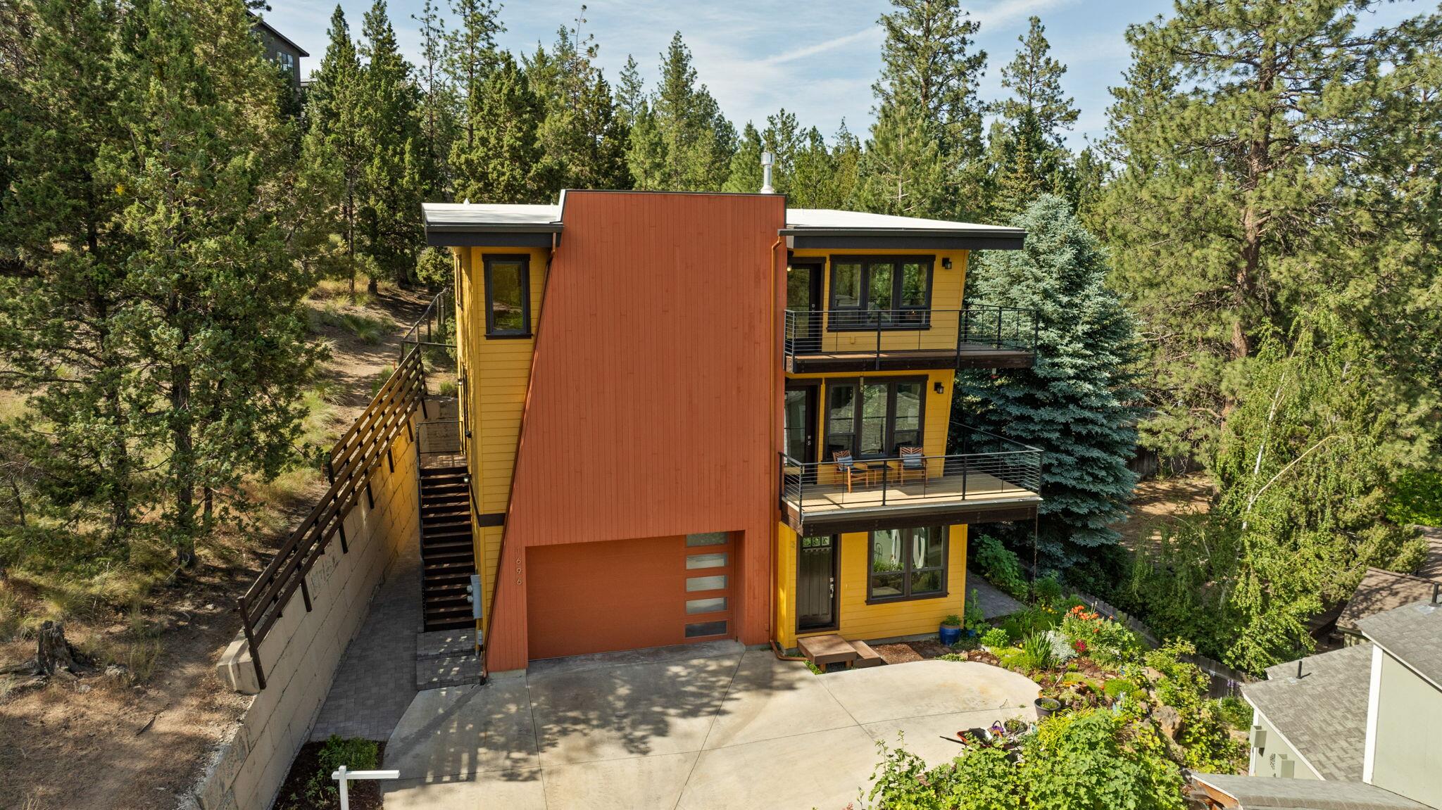 1696 SW Knoll Avenue 1 & 2