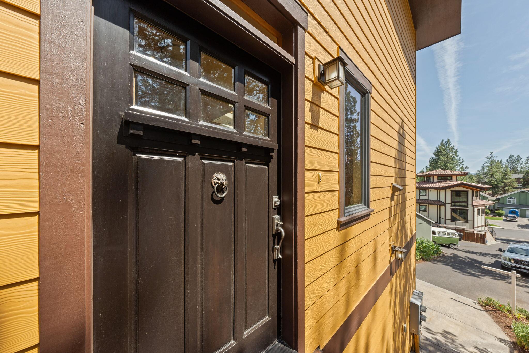 1696 SW Knoll Avenue 1 & 2
