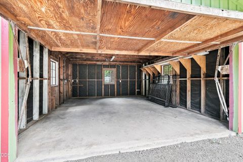 Tiny photo for 22837 Elm Street, Klamath Falls, OR 97601 (MLS # 220225928)