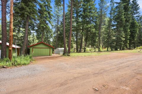 Tiny photo for 22837 Elm Street, Klamath Falls, OR 97601 (MLS # 220225928)