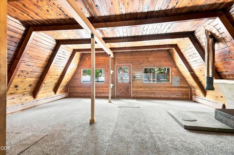 Tiny photo for 22837 Elm Street, Klamath Falls, OR 97601 (MLS # 220225928)