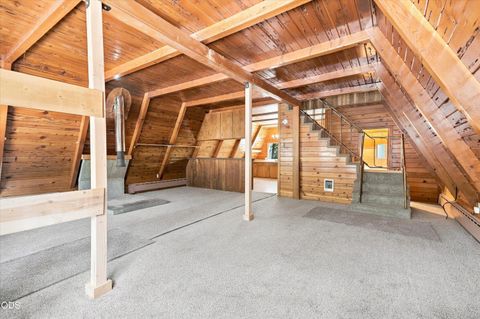 Tiny photo for 22837 Elm Street, Klamath Falls, OR 97601 (MLS # 220225928)