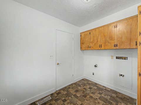 Tiny photo for 4706 Onyx Avenue, Klamath Falls, OR 97603 (MLS # 220226850)