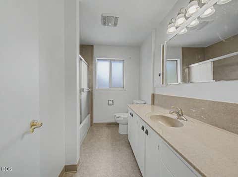 Tiny photo for 4706 Onyx Avenue, Klamath Falls, OR 97603 (MLS # 220226850)