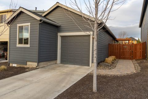 Tiny photo for 1309 NE Barney Street, Prineville, OR 97754 (MLS # 220217138)