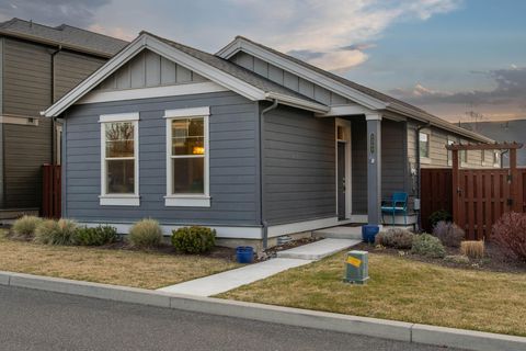 Tiny photo for 1309 NE Barney Street, Prineville, OR 97754 (MLS # 220217138)