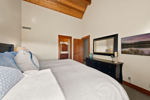 Tiny photo for 13400 Foxtail #83, Black Butte Ranch, OR 97759 (MLS # 220211697)